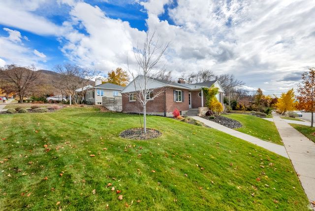 2402 E BEACON DR, Salt Lake City, UT 84108