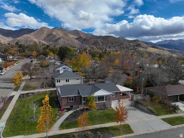 2402 E BEACON DR, Salt Lake City, UT 84108