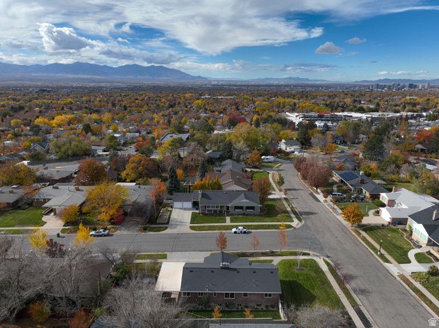 2402 E BEACON DR, Salt Lake City, UT 84108