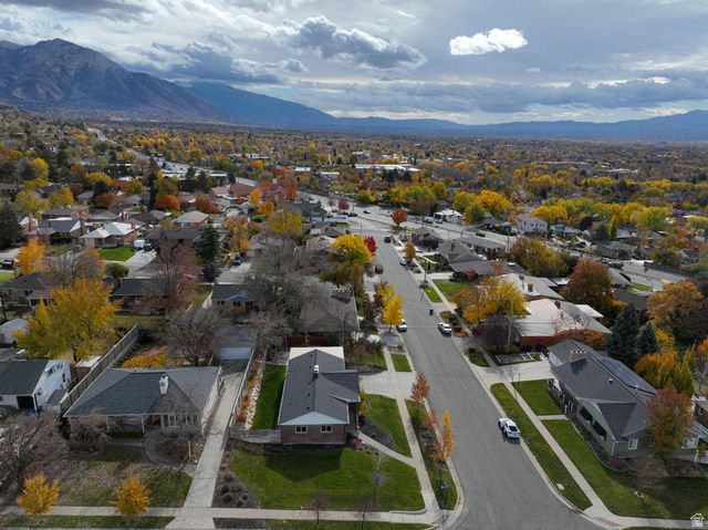 2402 E BEACON DR, Salt Lake City, UT 84108