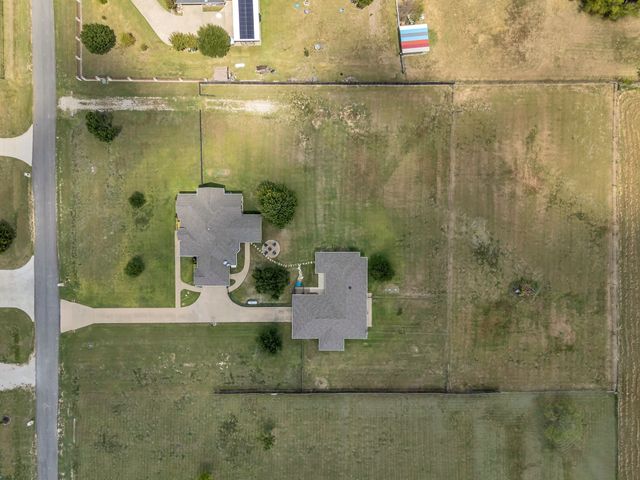 13025 Shadow Brook Court, Terrell, TX 75160