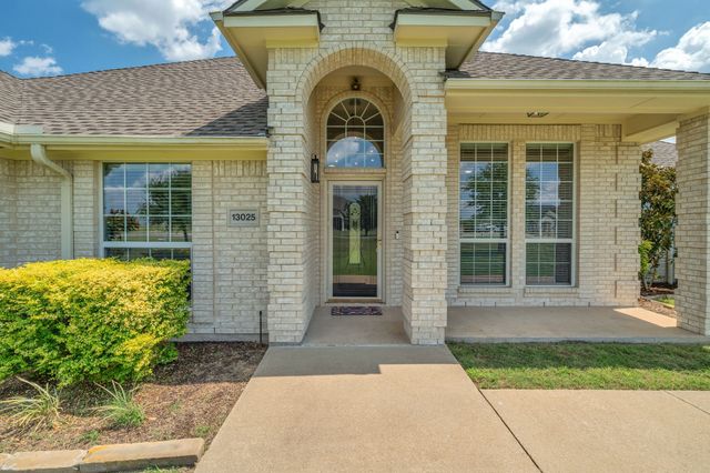13025 Shadow Brook Court, Terrell, TX 75160