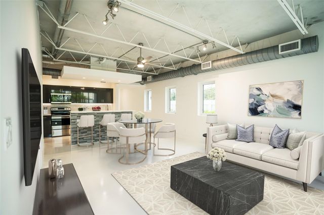 1413 NE 5th Avenue 1, Fort Lauderdale, FL 33304