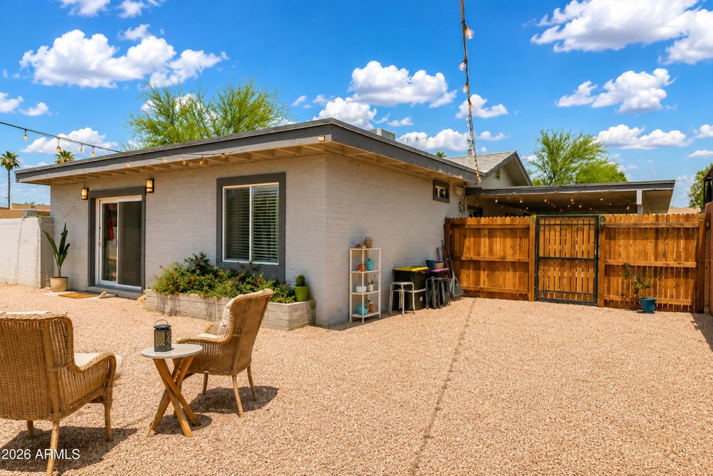 Image 11 of property listing at 4101 E PIERCE Street, Phoenix, AZ 85008