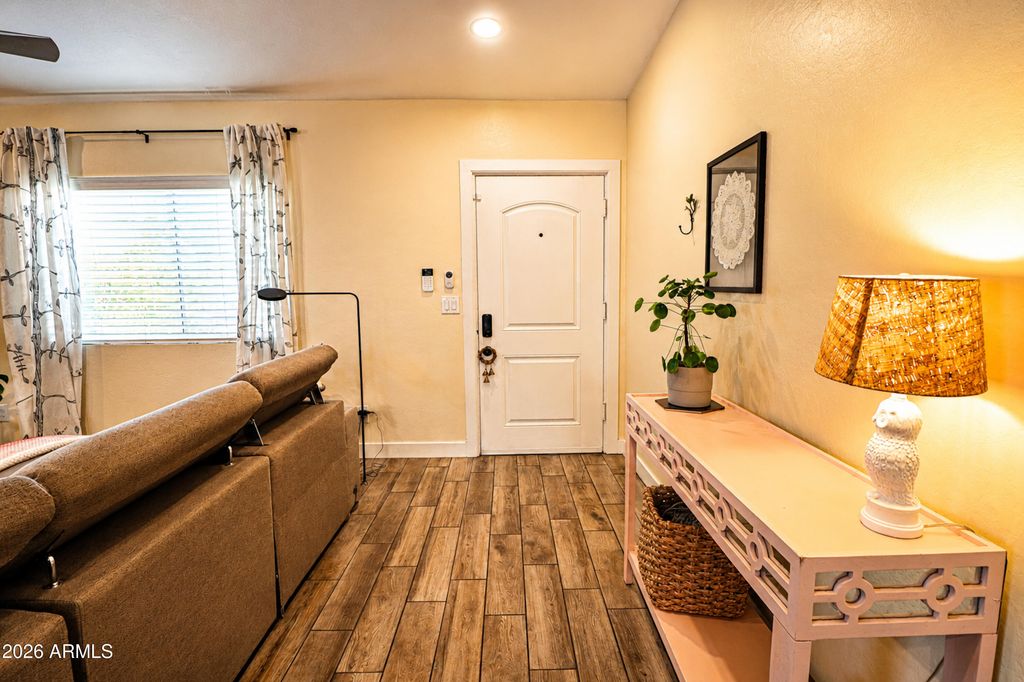 Image 16 of property listing at 4101 E PIERCE Street, Phoenix, AZ 85008