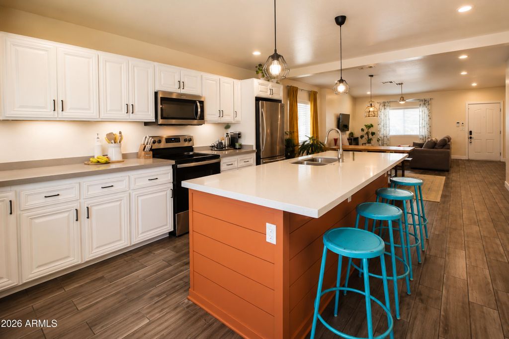 Image 4 of property listing at 4101 E PIERCE Street, Phoenix, AZ 85008