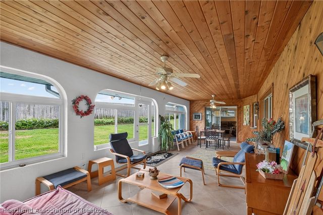 10 Crestview Court S, Lake Placid, FL 33852