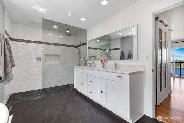 3319 9th Ave Ct NW, Gig Harbor, WA 98335