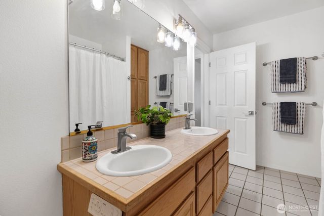 3319 9th Ave Ct NW, Gig Harbor, WA 98335
