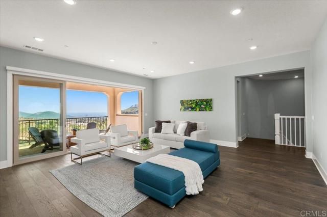 863 Pearl Drive, San Marcos, CA 92078