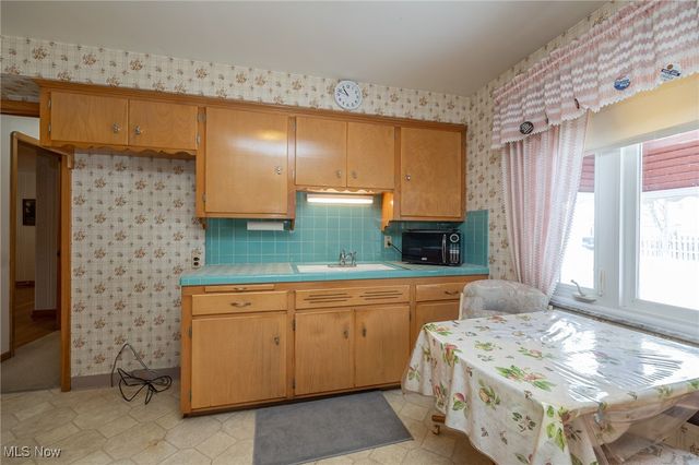 5903 Warwick Drive, Parma, OH 44129