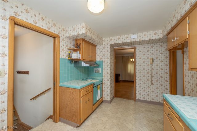 5903 Warwick Drive, Parma, OH 44129