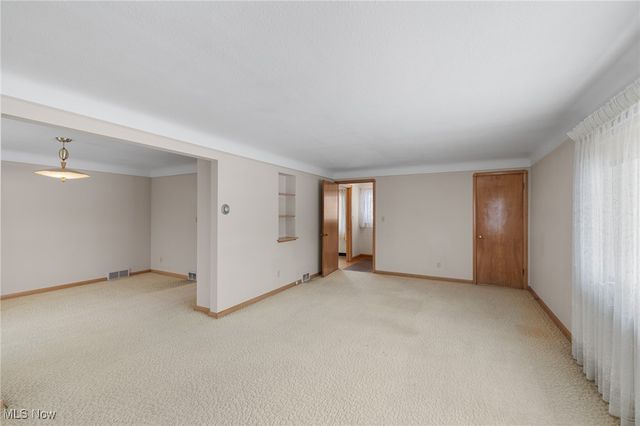 5903 Warwick Drive, Parma, OH 44129