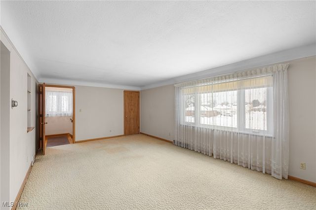 5903 Warwick Drive, Parma, OH 44129