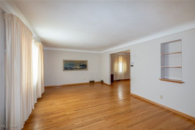 5903 Warwick Drive, Parma, OH 44129