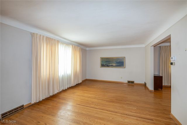 5903 Warwick Drive, Parma, OH 44129