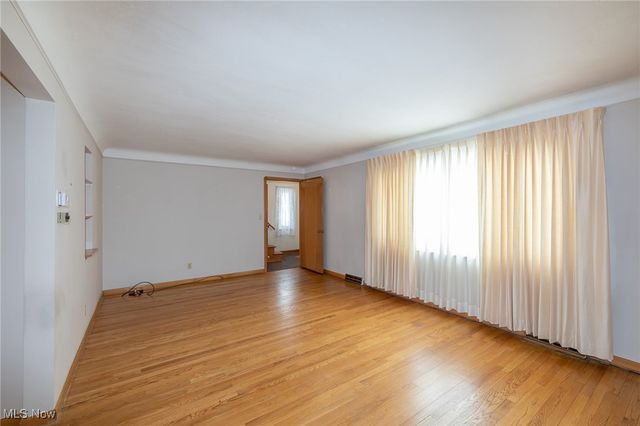 5903 Warwick Drive, Parma, OH 44129