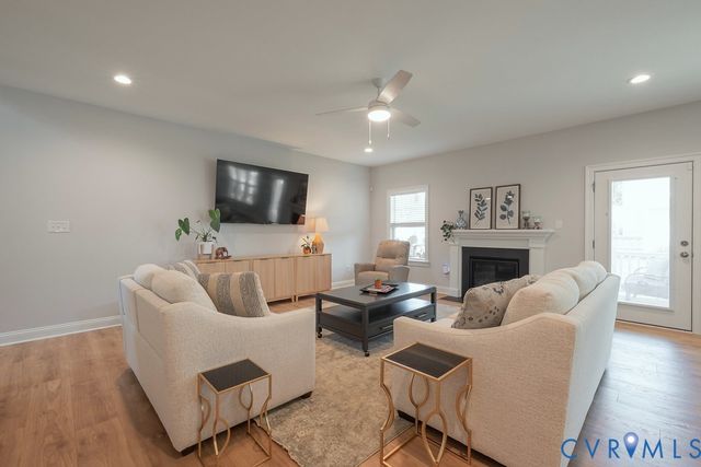 11104 Cliff Park Ct, Ashland, VA 23005