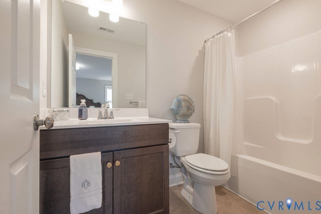 11104 Cliff Park Ct, Ashland, VA 23005
