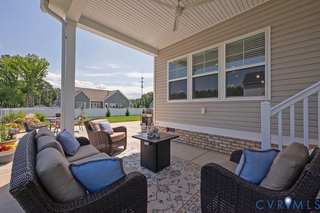 11104 Cliff Park Ct, Ashland, VA 23005