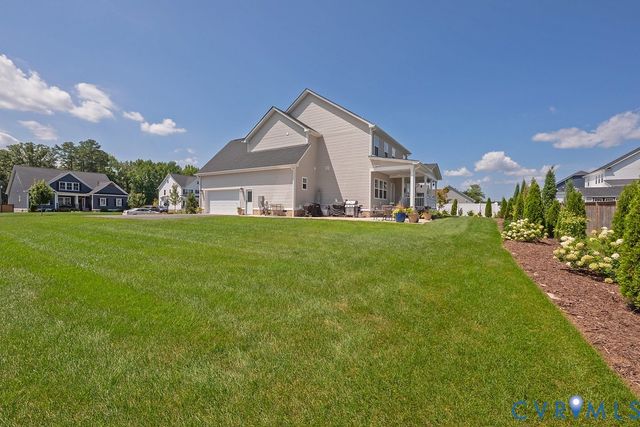 11104 Cliff Park Ct, Ashland, VA 23005