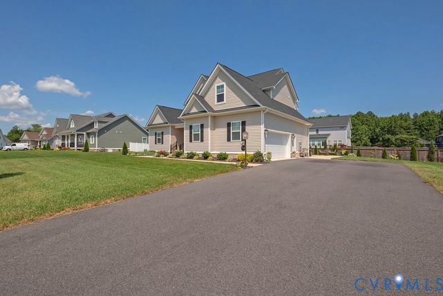 11104 Cliff Park Ct, Ashland, VA 23005