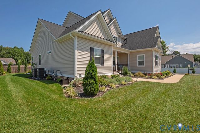 11104 Cliff Park Ct, Ashland, VA 23005