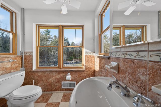 125 Dexheimer Road, Narrowsburg, NY 12764