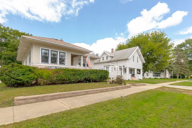 2006 W 3Rd Street, Waterloo, IA 50701