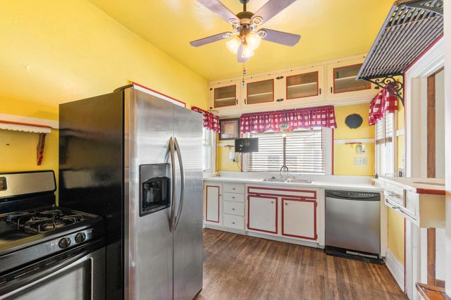 2006 W 3Rd Street, Waterloo, IA 50701