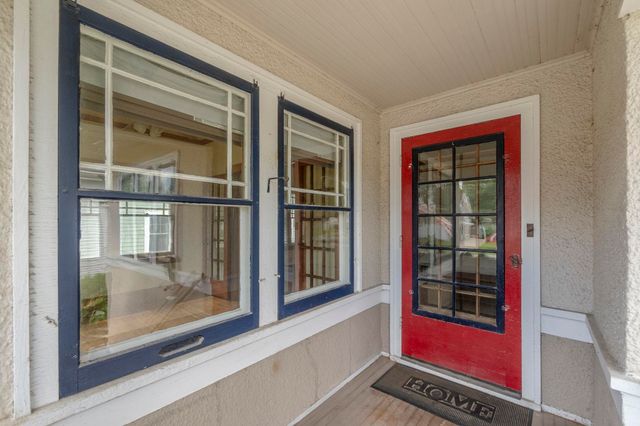 2006 W 3Rd Street, Waterloo, IA 50701