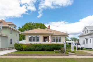 2006 W 3Rd Street, Waterloo, IA 50701