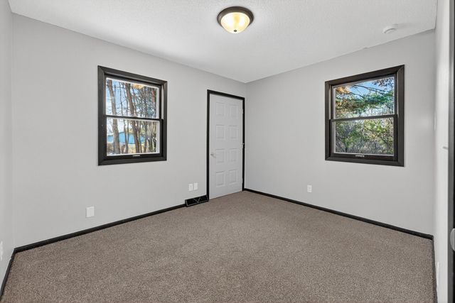 2292 336th Avenue NE, Cambridge, MN 55008