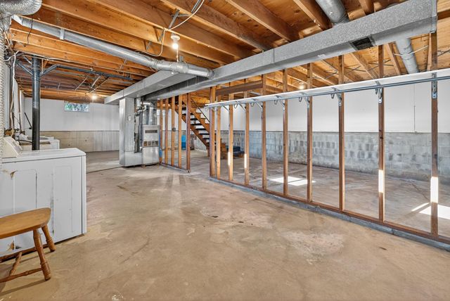 2292 336th Avenue NE, Cambridge, MN 55008