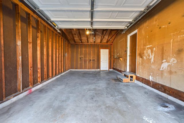 2292 336th Avenue NE, Cambridge, MN 55008