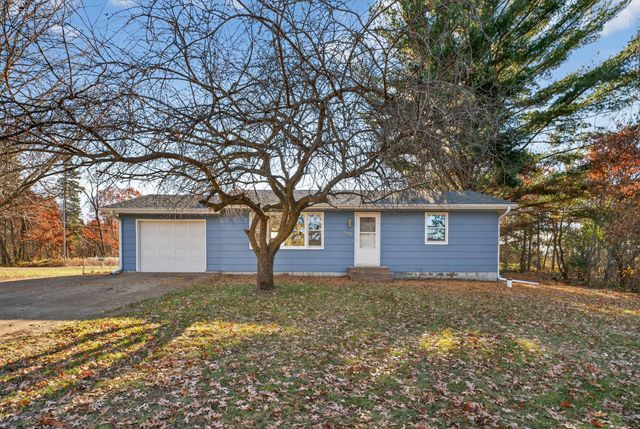 2292 336th Avenue NE, Cambridge, MN 55008