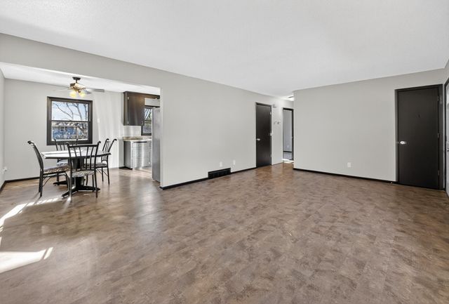 2292 336th Avenue NE, Cambridge, MN 55008