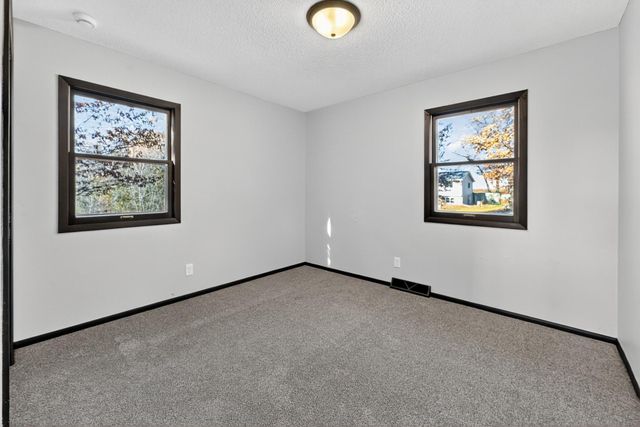 2292 336th Avenue NE, Cambridge, MN 55008