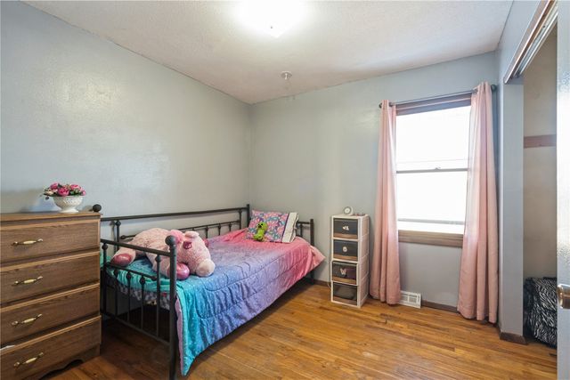 2602 Towne House Drive NE, Cedar Rapids, IA 52402