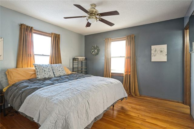 2602 Towne House Drive NE, Cedar Rapids, IA 52402