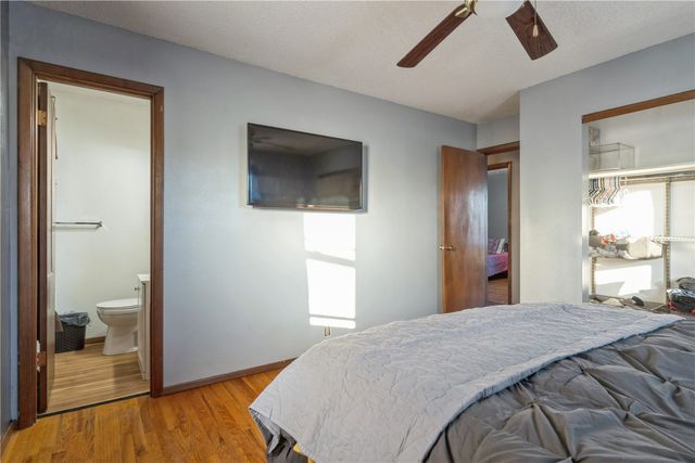 2602 Towne House Drive NE, Cedar Rapids, IA 52402