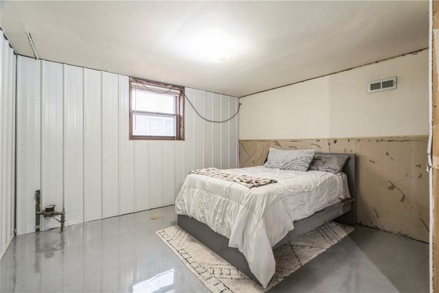 2602 Towne House Drive NE, Cedar Rapids, IA 52402