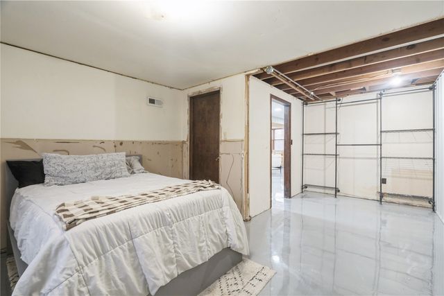 2602 Towne House Drive NE, Cedar Rapids, IA 52402