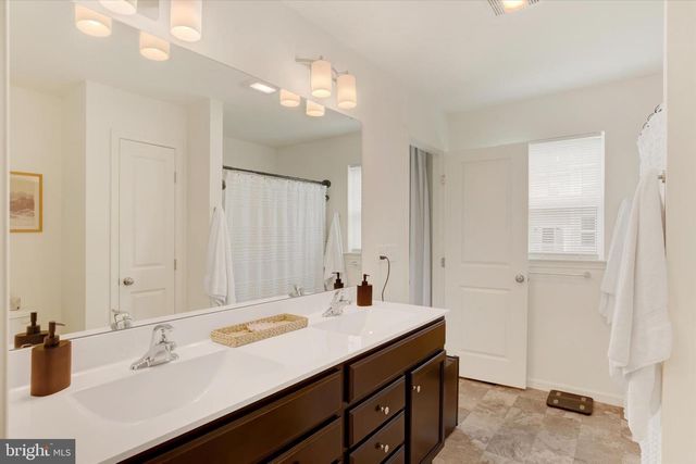 109 EMMA CIR, Harrisburg, PA 17112