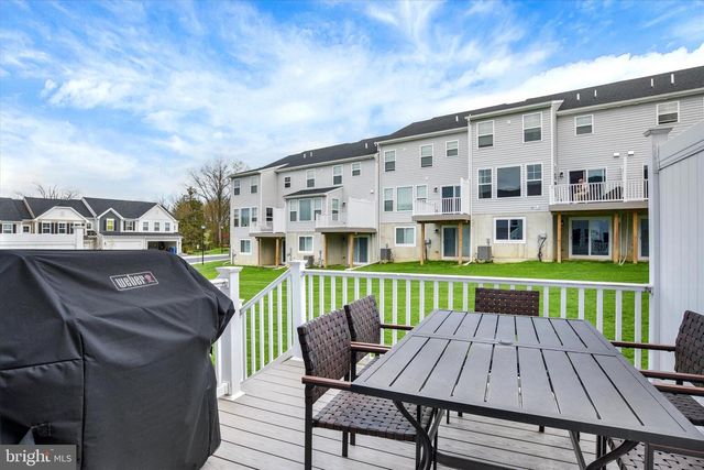 109 EMMA CIR, Harrisburg, PA 17112