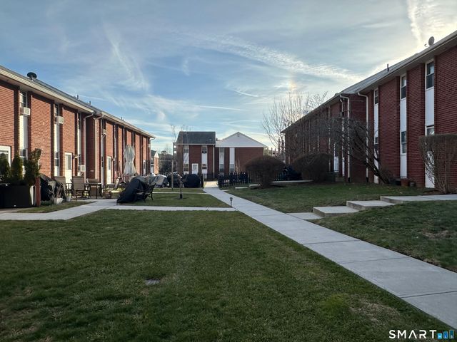 15 Madison Street APT B7, Norwalk, CT 06854