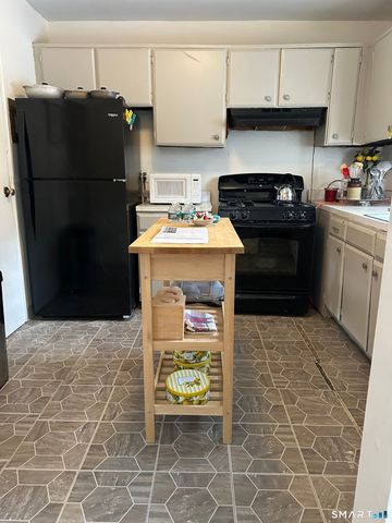 15 Madison Street APT B7, Norwalk, CT 06854