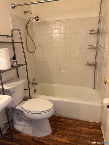 15 Madison Street APT B7, Norwalk, CT 06854