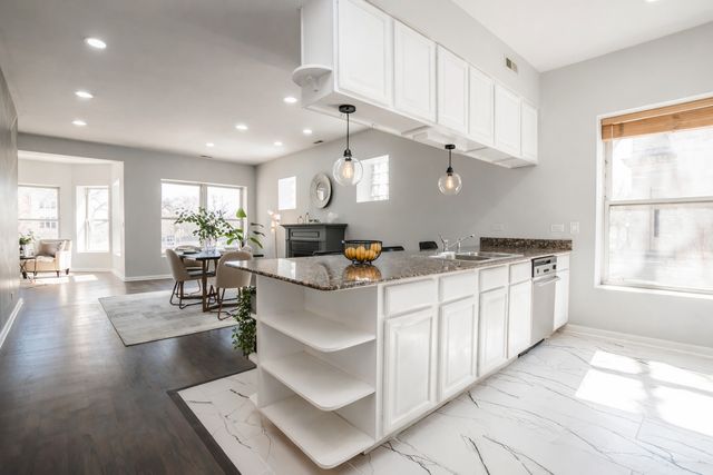 4558 S King Drive 6, Chicago, IL 60653