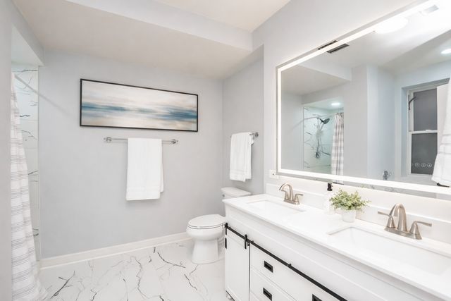 4558 S King Drive 6, Chicago, IL 60653